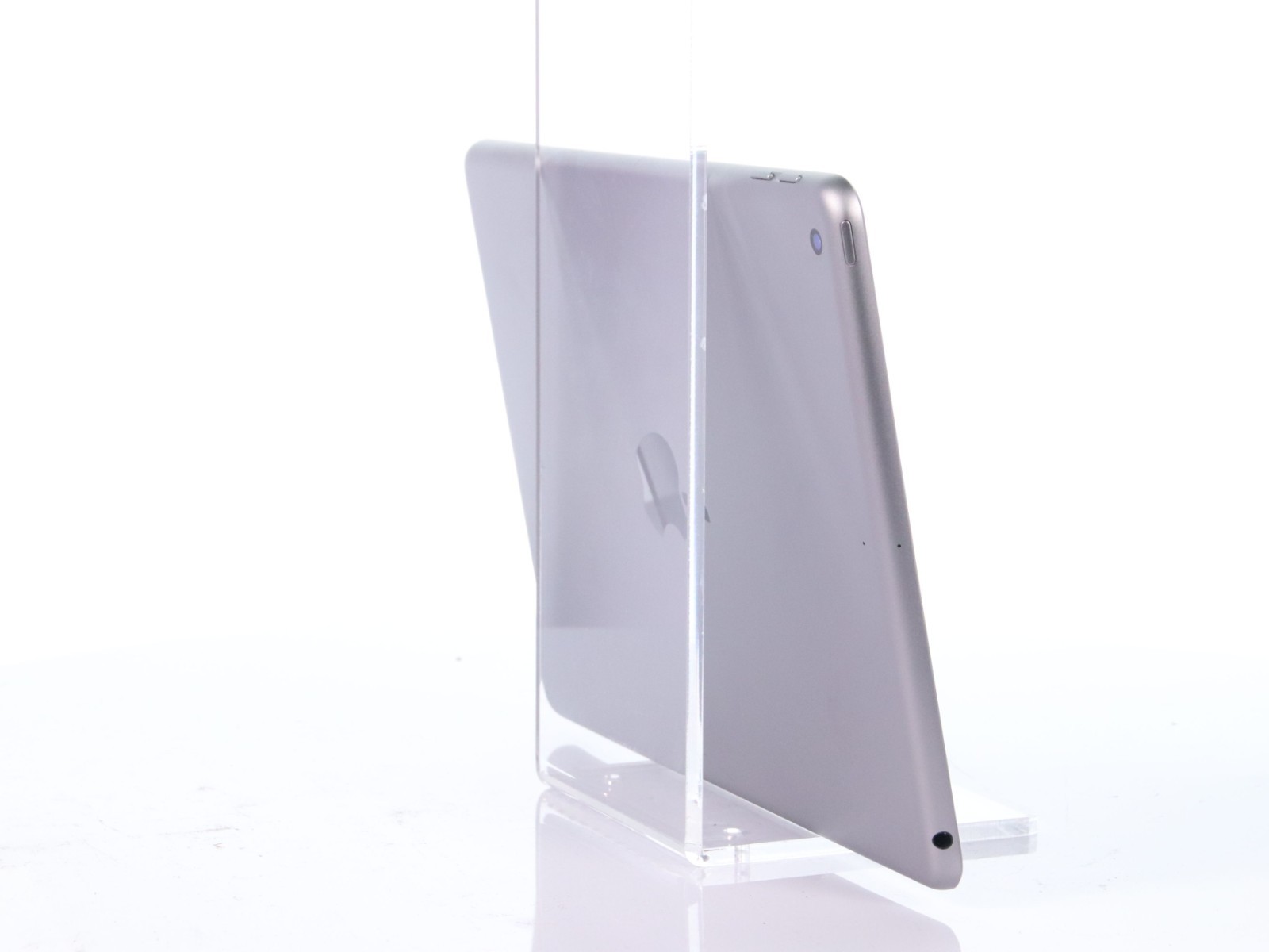 Apple iPad 9.7" 5th Gen (Wi-Fi Only) 32GB iOS: 16.7.15 - Image 8