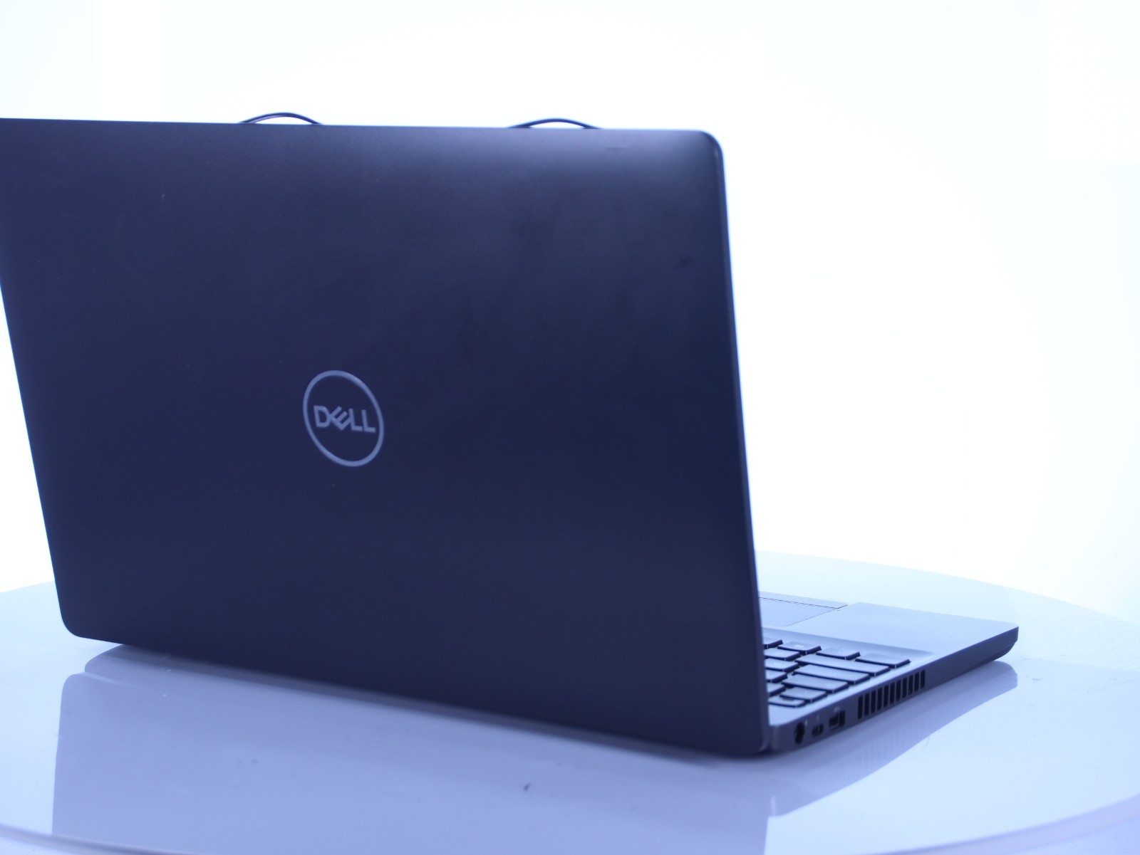 DELL Latitude 5500 15.6" Intel Core i7-8665U 16GB RAM 256GB SSD Win 11 Pro No AC - Image 6