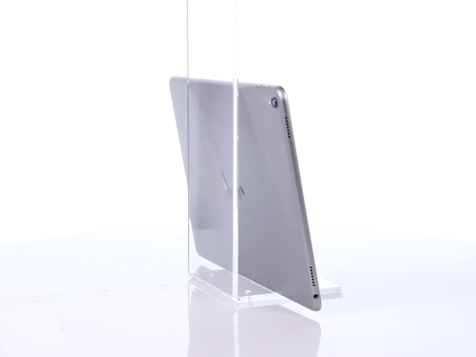 Apple iPad Pro 9.7" 1st Gen 32GB Silver A1673 (Wi-Fi only) - Image 9