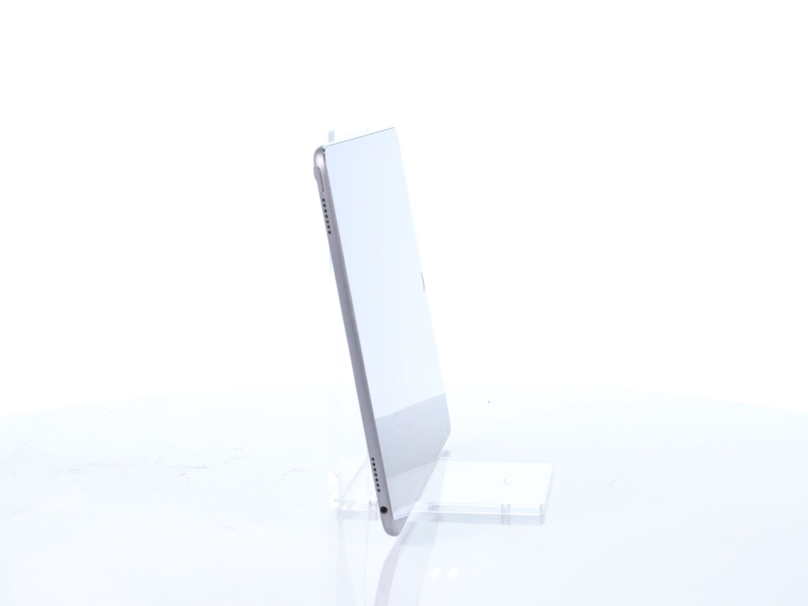 Apple iPad Pro 9.7" 1st Gen 32GB Silver A1673 (Wi-Fi only) - Image 10