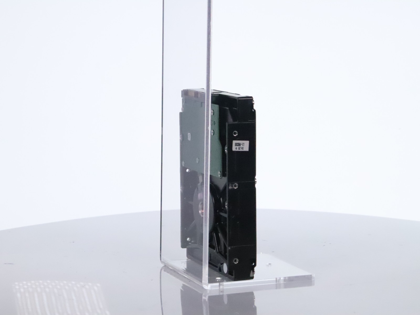 Seagate ST2000DX001 2 TB 6Gb/s 3.5-Inch SATA Desktop Solid State Hybrid Drive - Image 9