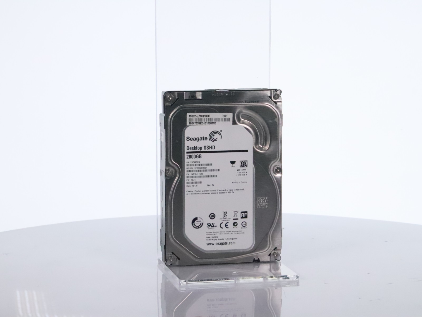 Seagate ST2000DX001 2 TB 6Gb/s 3.5-Inch SATA Desktop Solid State Hybrid Drive - Image 12