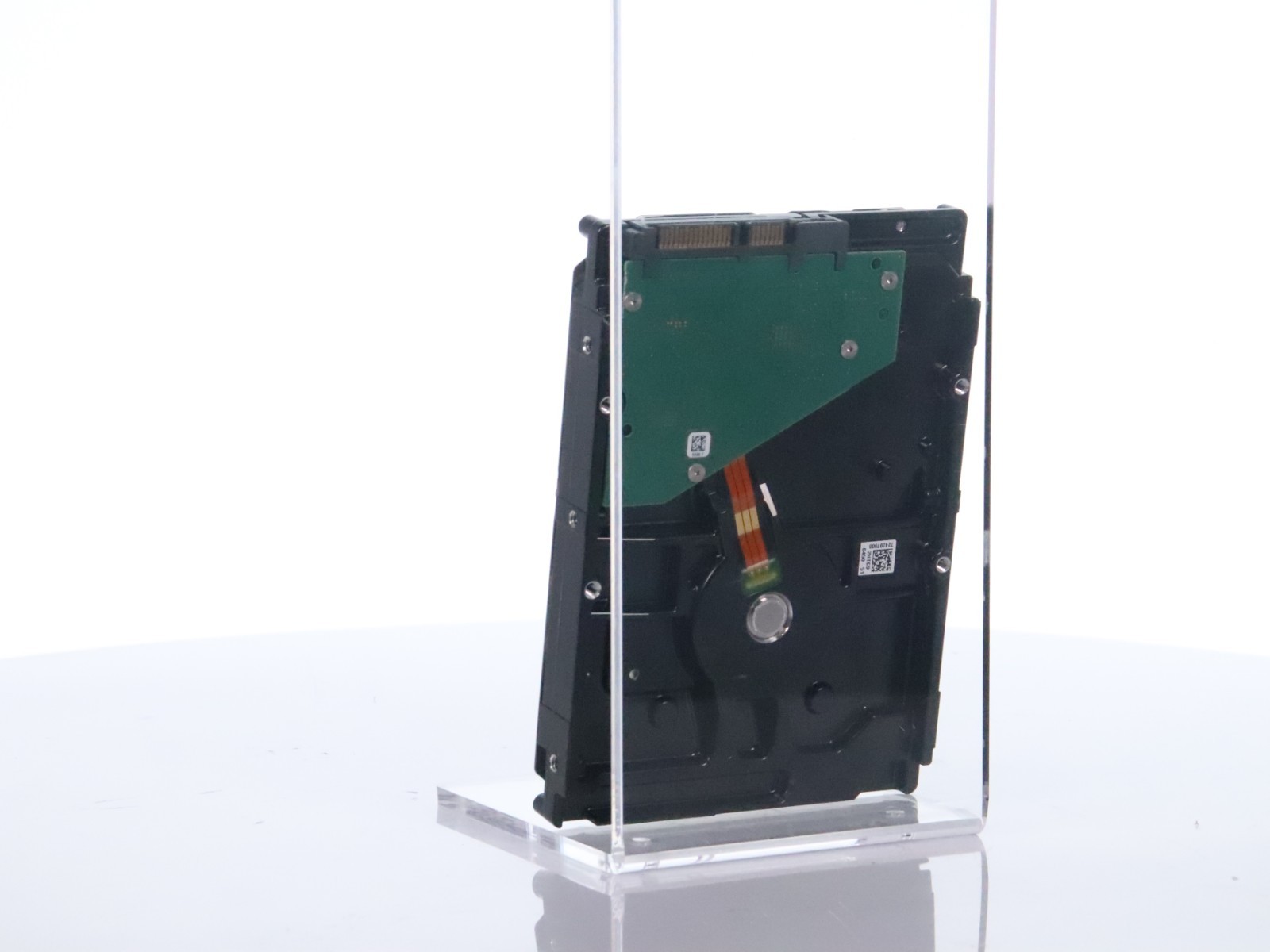 Seagate BarraCuda 2TB ST2000DM008 3.5" SATA 2FR102-300 FW:0001 HDD - Image 6