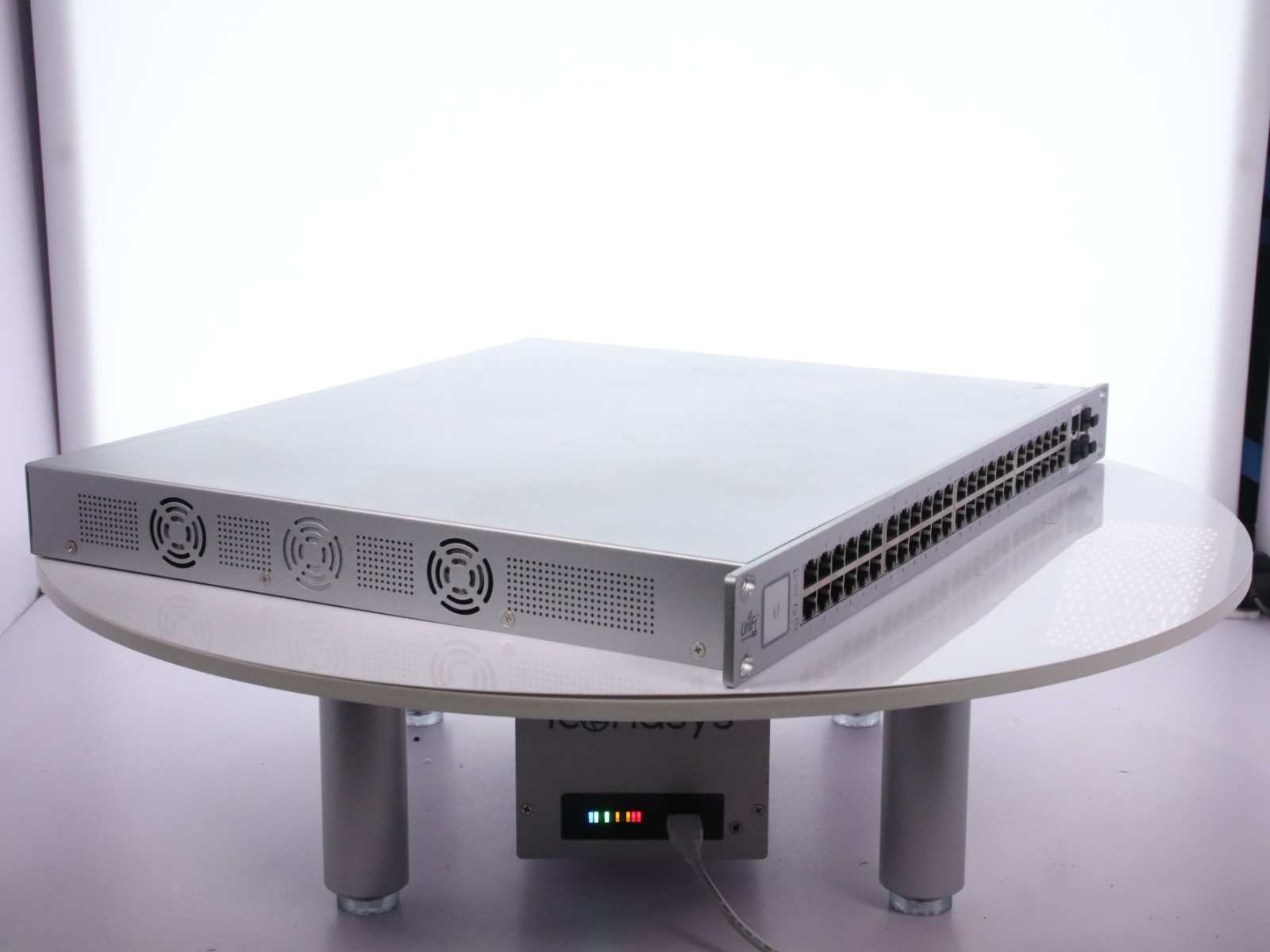 Ubiquiti US-48-500W 48 port Managed PoE+ Gigabit Switch w/ Power Cord - Image 11