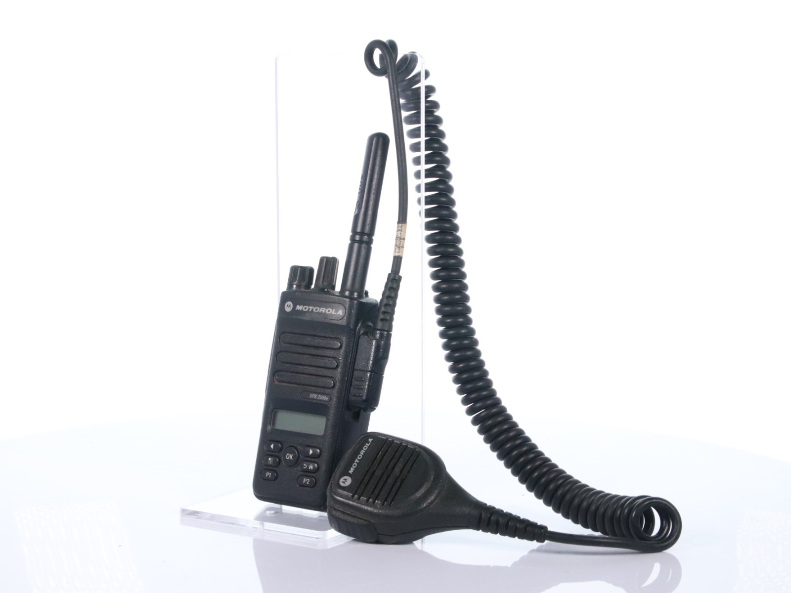 Lot of 2Motorola XPR 3500e UHF 16 Channel Radio AAH02RDH9VA1AN 2-Way w/ Handheld - Image 3