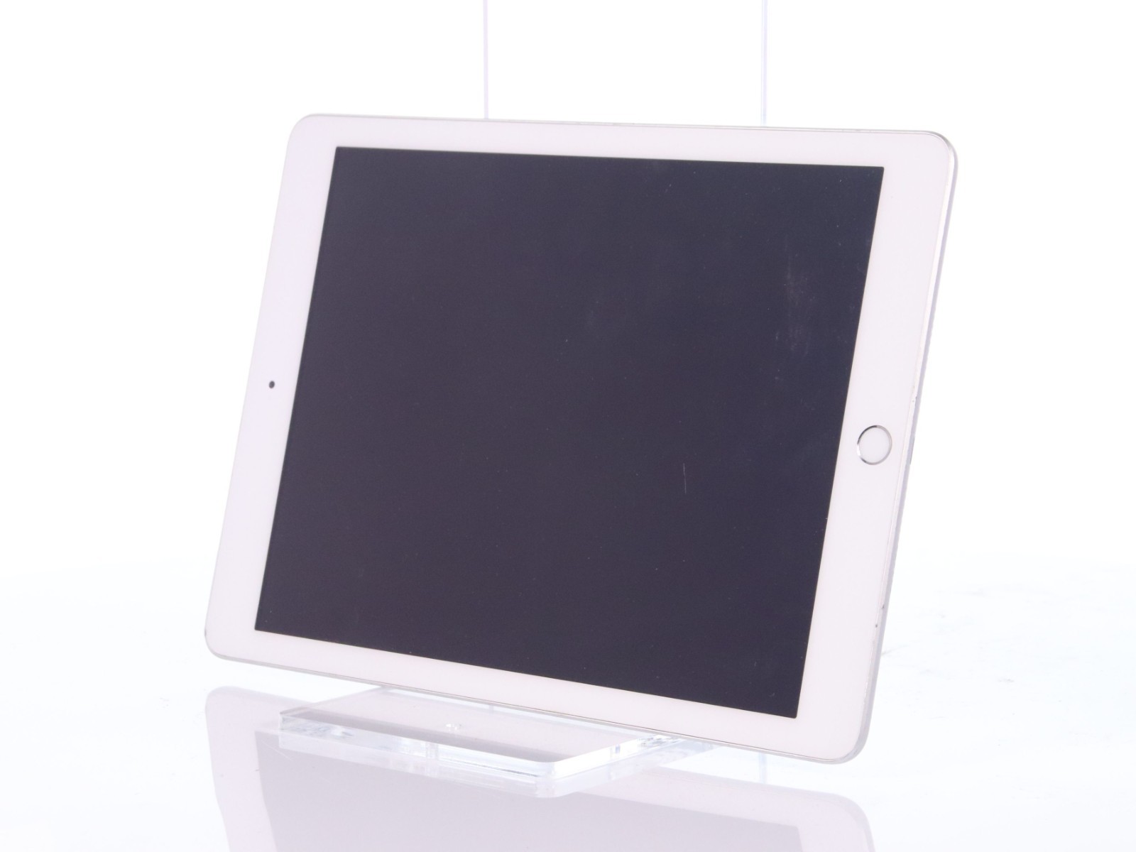 Apple iPad 5th Gen A1822 32GB iOS: 16.7.15 (WiFi Only) - Image 2