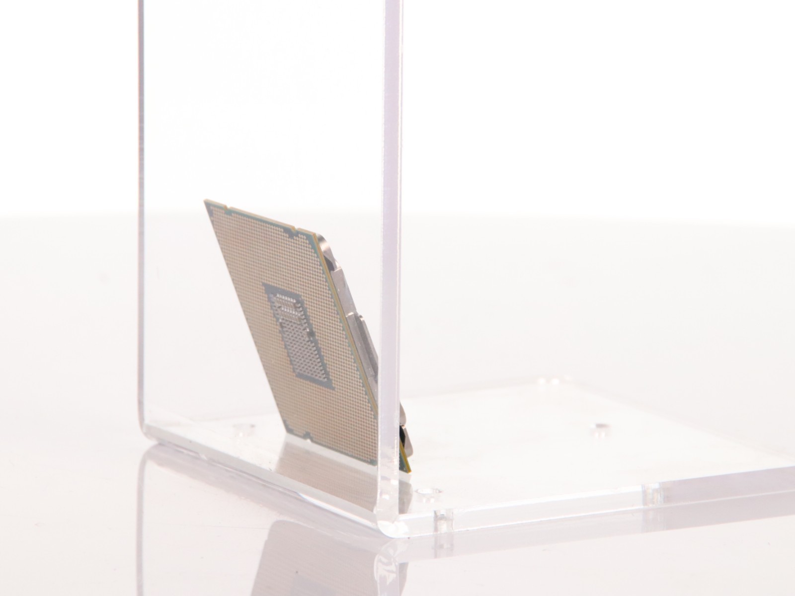 Intel Core i7-7800X 3.5GHz 6-Core Computer Processor CPU, SR3L4 - Image 9