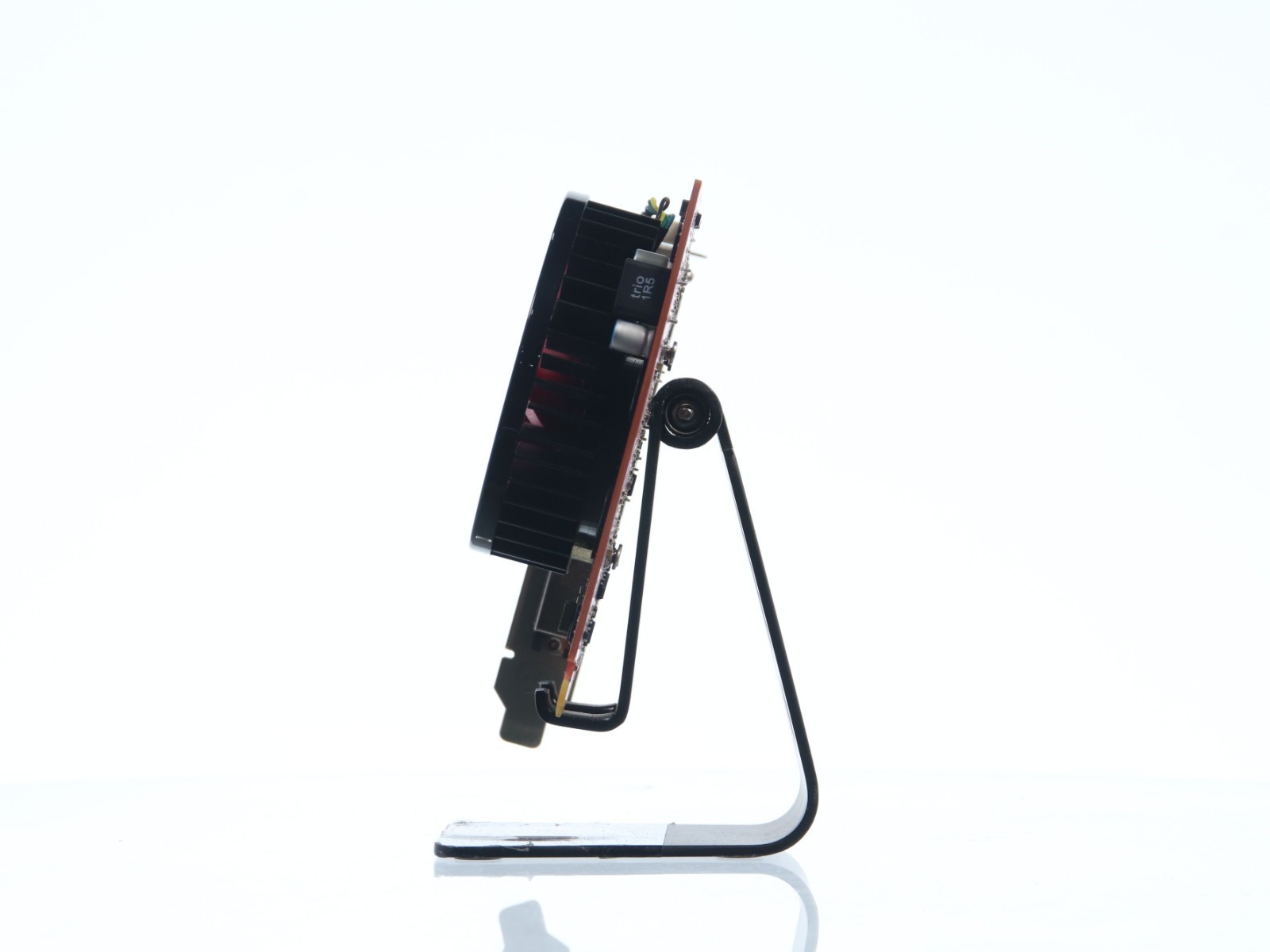 AMD Radeon R9 360 2GB GDDR5 R9-360DE Video Card - Image 4