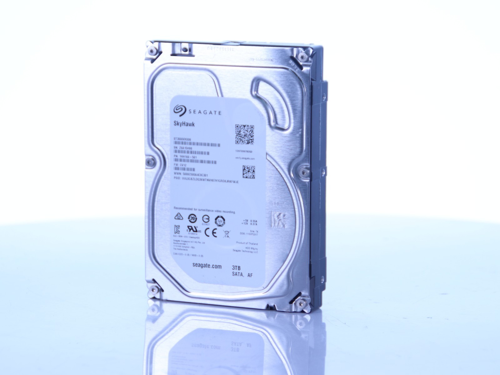 Seagate SkyHawk 3TB SATA Internal 3.5" HDD - ST3000VX006 - 1HH166-501 - Image 2