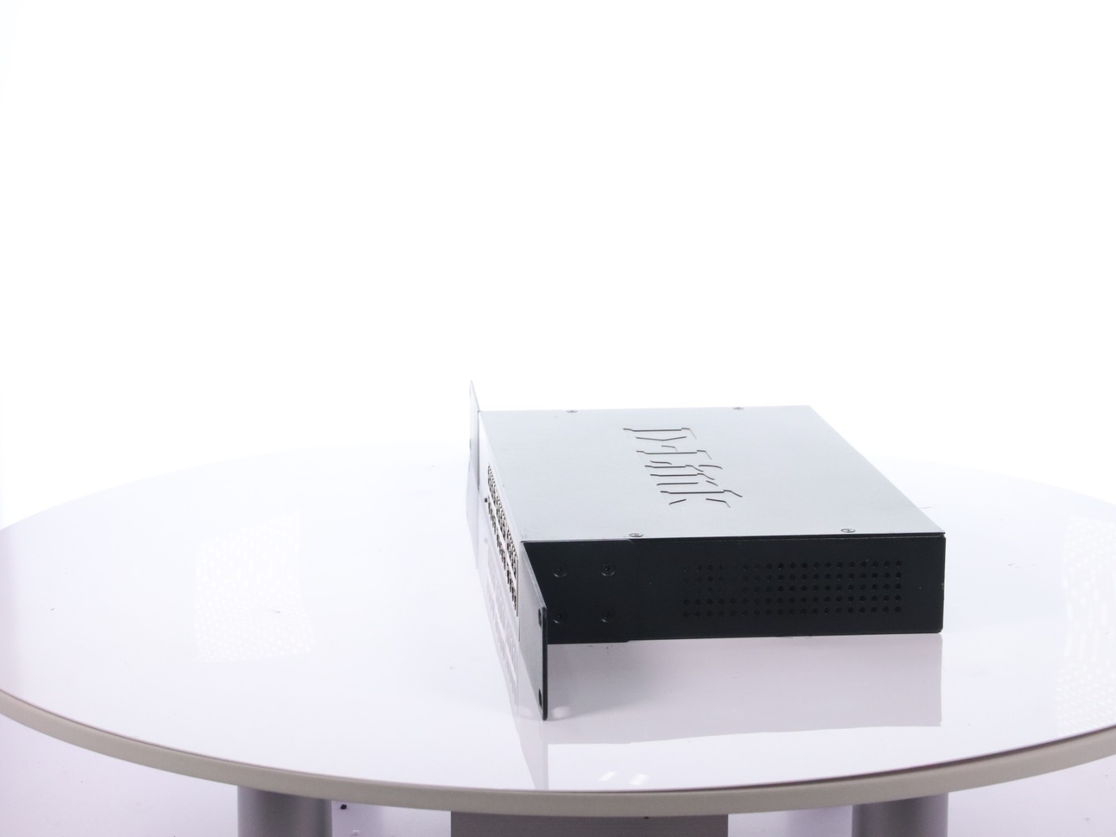 D-Link DGS-1024D 24-Port Gigabit Ethernet Switch w/ Rack Mounts No AC - Image 4