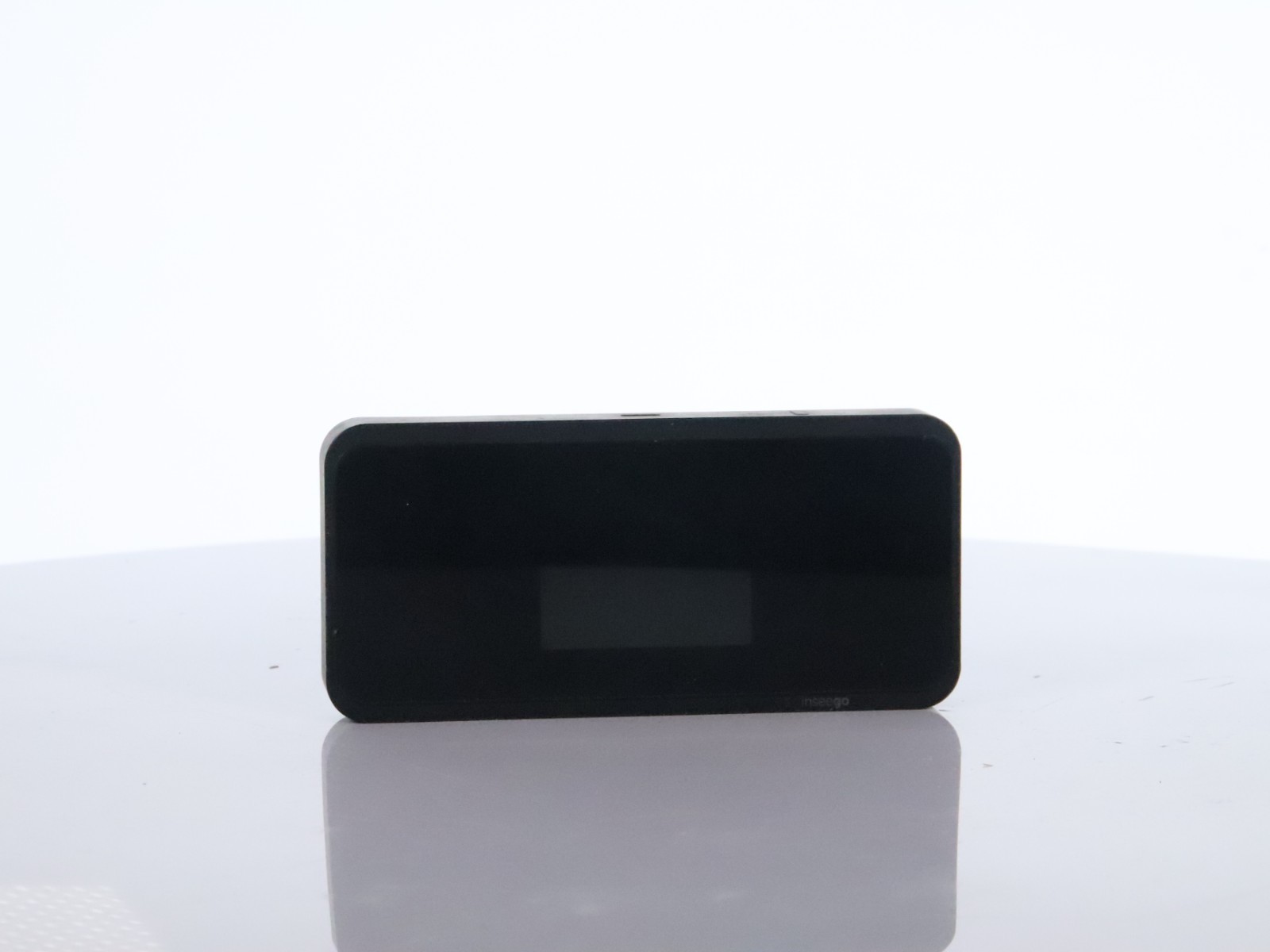 Inseego 5G MiFi M2000 T-Mobile Mobile Hotspot Black - Image 2