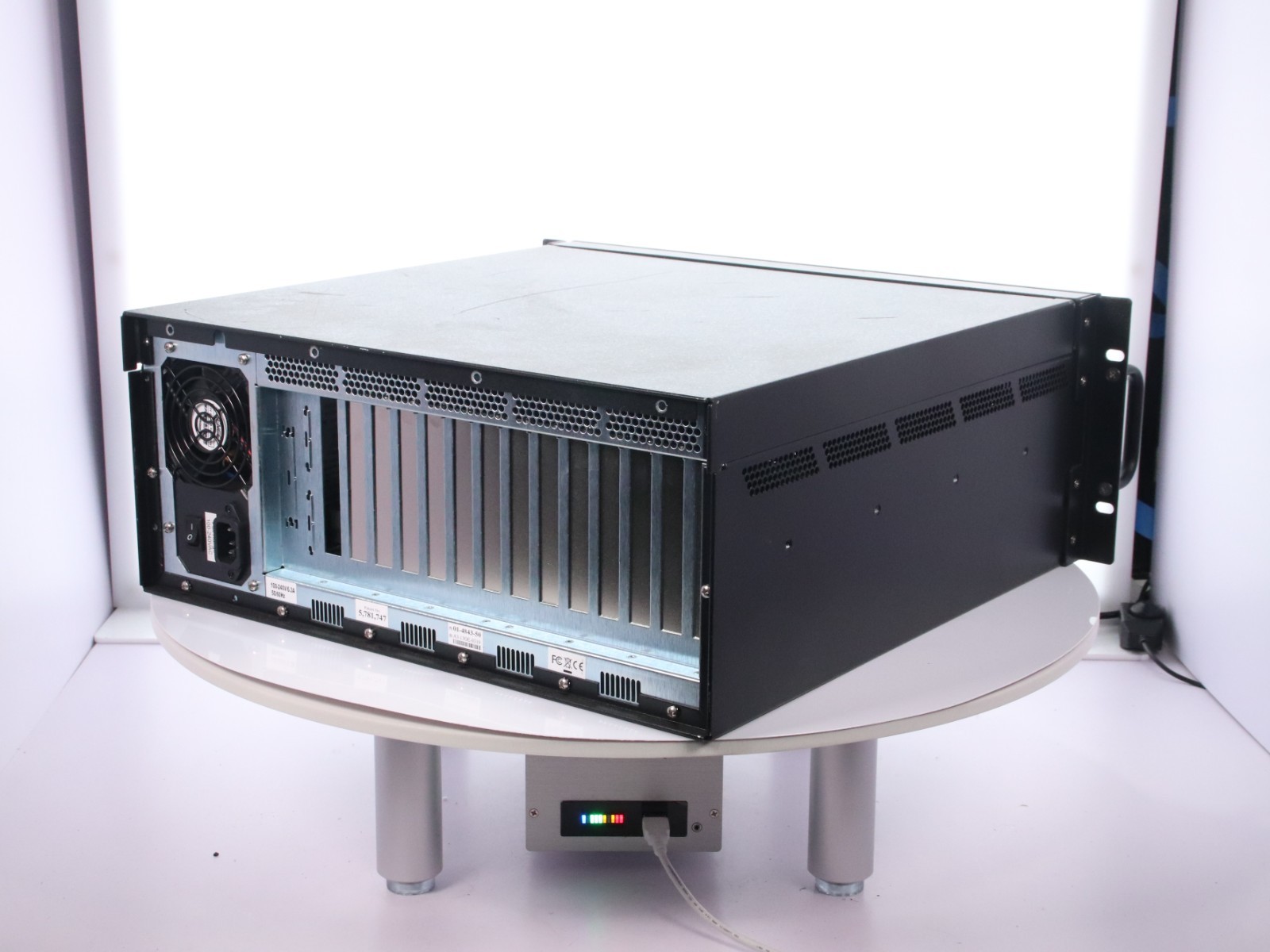 Magma 01-4843-50 4U Rackmount PCI / PCI-X Expansion Chassis Enclosure - Image 9
