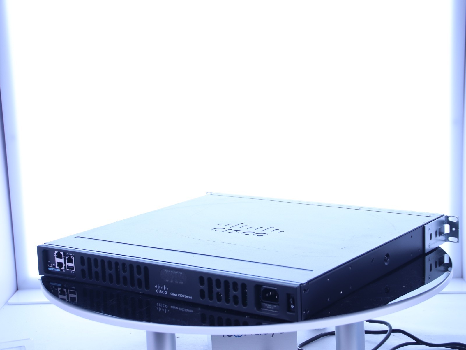 Cisco 4300 Series Integrated Services Router ISR4331 - Image 8
