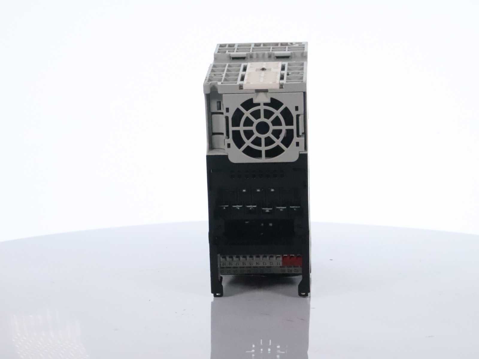 Allen Bradley 25B-E3P0N104 Powerflex 525 Ac Drive 600V / 3A / 2Hp / 1.5Kw - Image 4