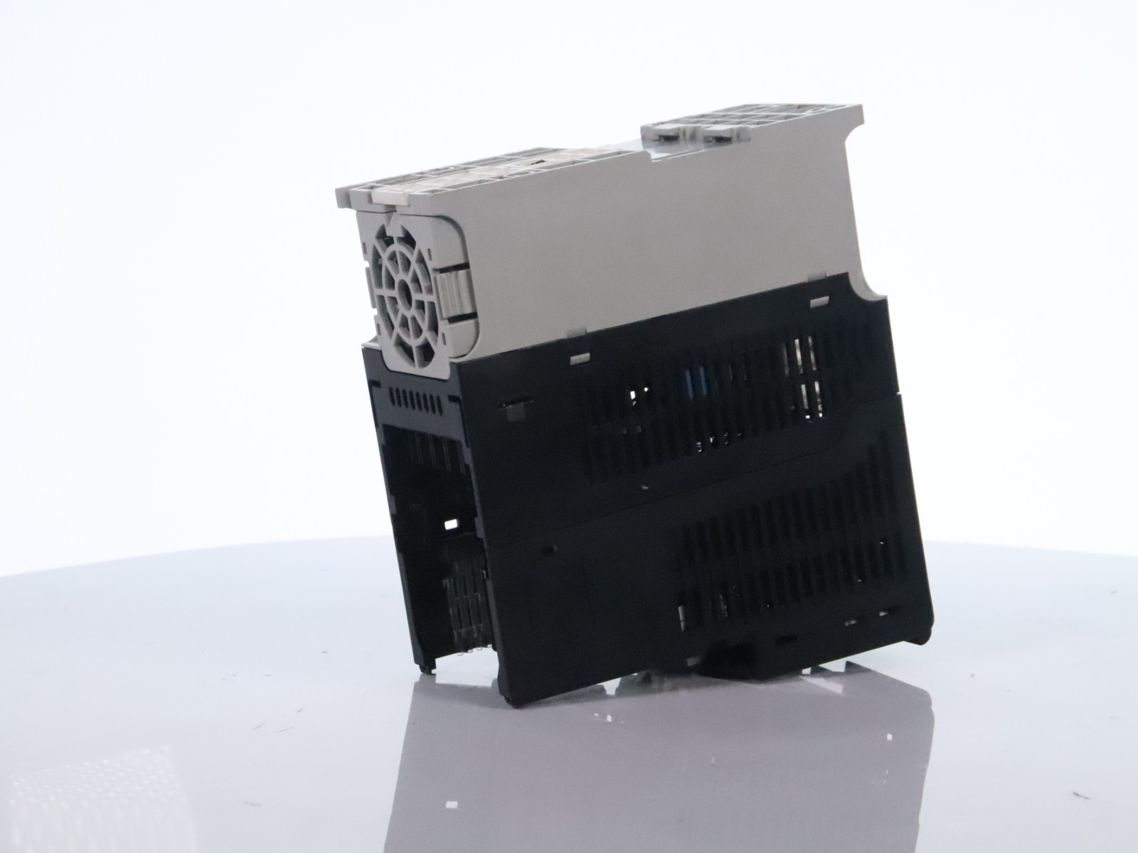 Allen Bradley 25B-E3P0N104 Powerflex 525 Ac Drive 600V / 3A / 2Hp / 1.5Kw - Image 6