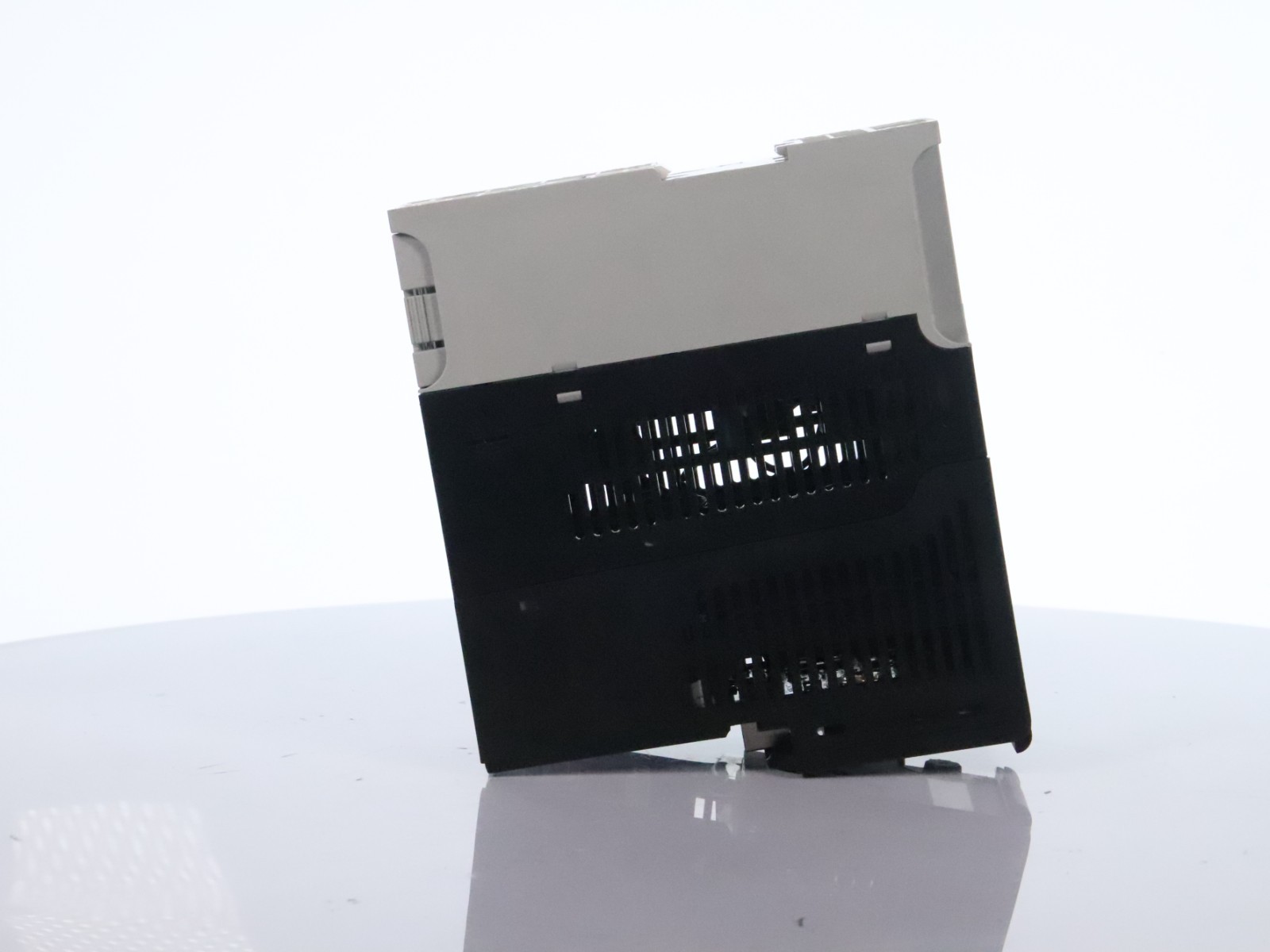 Allen Bradley 25B-E3P0N104 Powerflex 525 Ac Drive 600V / 3A / 2Hp / 1.5Kw - Image 7