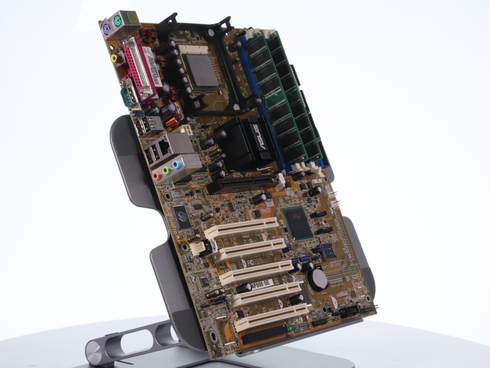 Vintage Asus P4P800-SE Motherboard w/ CPU Cooler,Intel 3 Pentium 4, 2x 512MB RAM - Image 11
