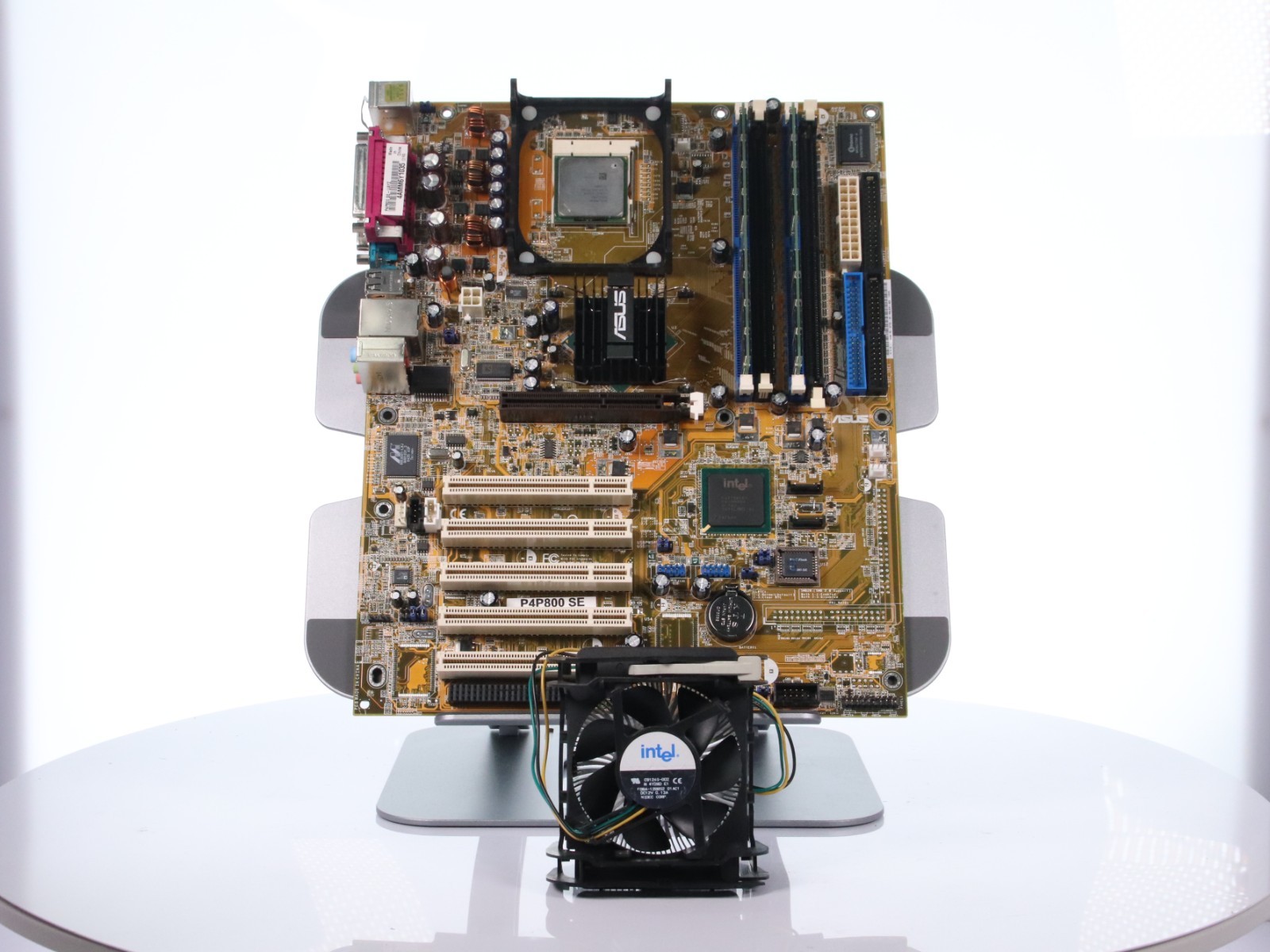 Vintage Asus P4P800-SE Motherboard w/ CPU Cooler,Intel 3 Pentium 4, 2x 512MB RAM - Image 13