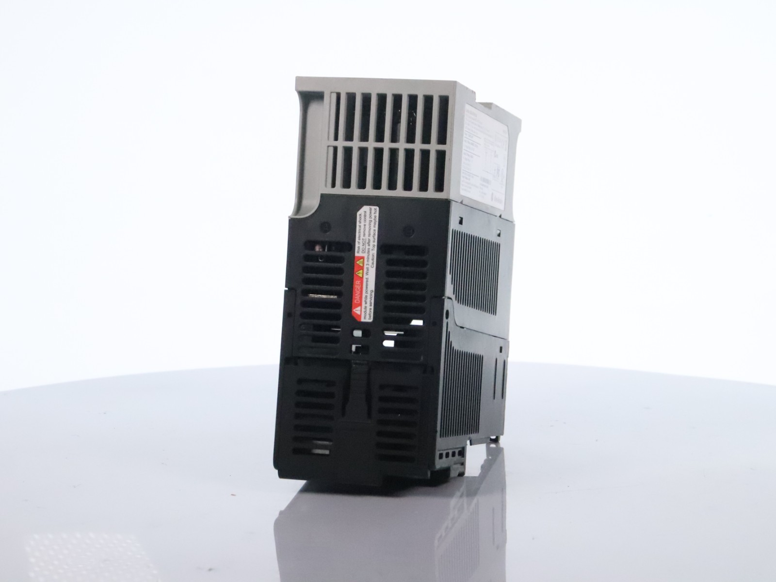 Allen Bradley 25B-E3P0N104 Powerflex 525 Ac Drive 600V / 3A / 2Hp / 1.5Kw - Image 10