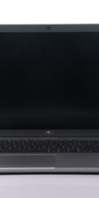 Dell Latitude 5520 15.6" Core i5-1135G7 8GB RAM 256GB SSD Win 11 Pro No AC