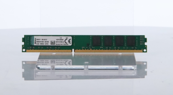 Lot of 14 Kingston 8GB DDR3 1600 PC3-12800U UDIMM 240 Pin 1.5V KCP316ND8/8