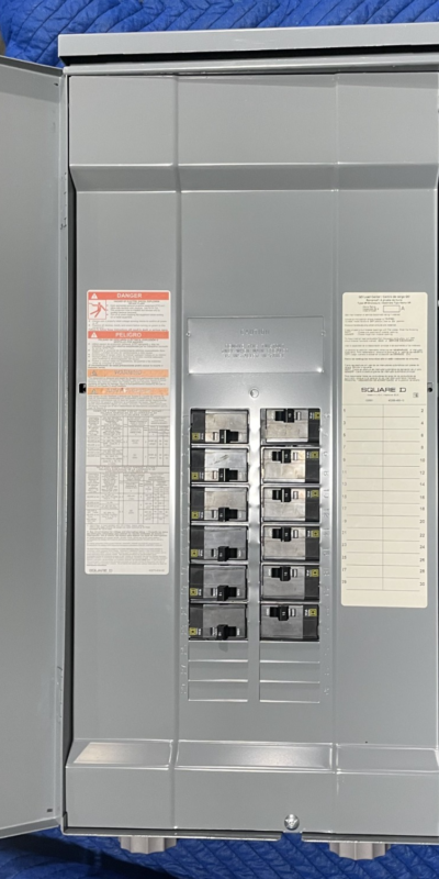 Square D QO100A816MLINLC 8 Space 16-Circuit Outdoor QO Load Center 100 Amp