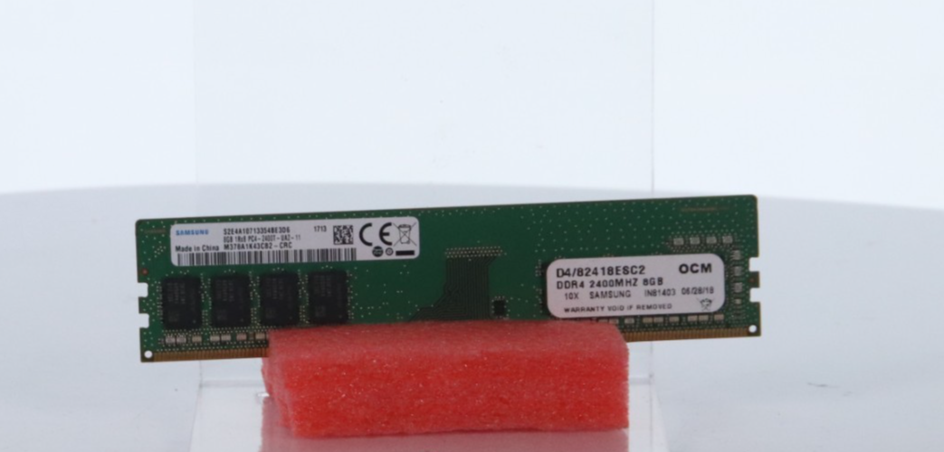 Lot of 4 Samsung 8GB PC4-2400T DDR4-2400 Desktop RAM Module (M378A1K43CB2)